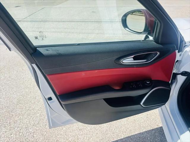 2020 Alfa Romeo Giulia Sport RWD