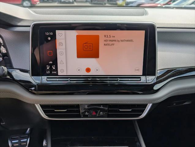 2026 Volkswagen Atlas Peak Edition