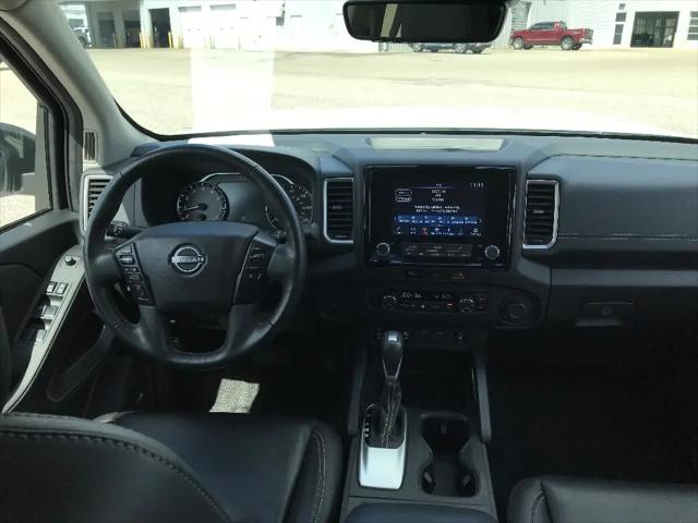 2024 Nissan Frontier Crew Cab SL 4x2
