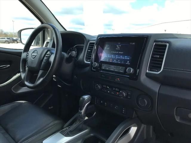 2024 Nissan Frontier Crew Cab SL 4x2
