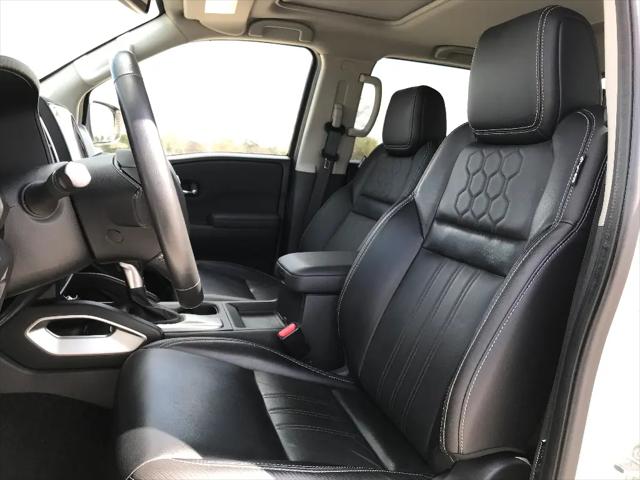 2024 Nissan Frontier Crew Cab SL 4x2