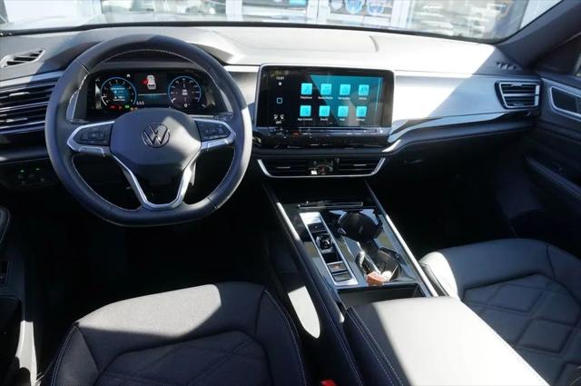 2026 Volkswagen Atlas Cross Sport SE with Technology