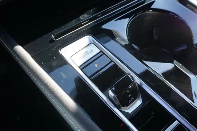 2026 Volkswagen Atlas Cross Sport SE with Technology