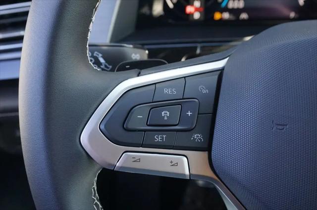 2026 Volkswagen Atlas Cross Sport SE with Technology