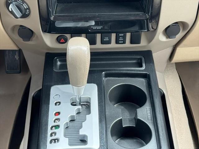 2013 Nissan Titan SV