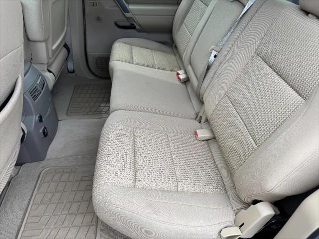 2013 Nissan Titan SV