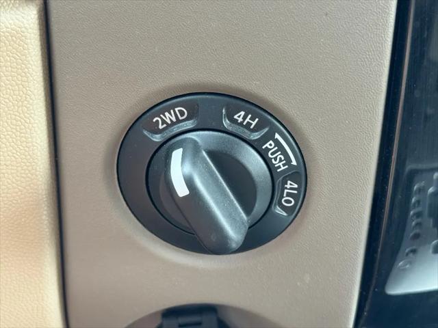 2013 Nissan Titan SV
