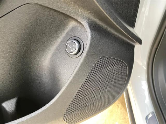 2026 Buick NV Avenir FWD