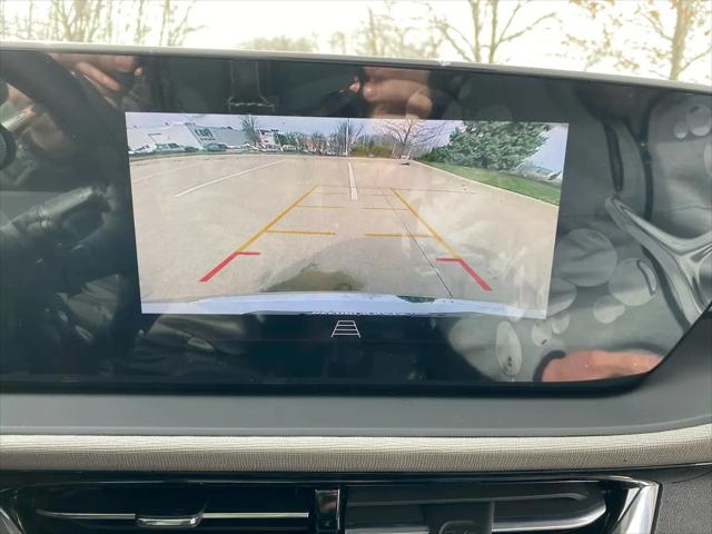 2026 Buick NV Avenir FWD
