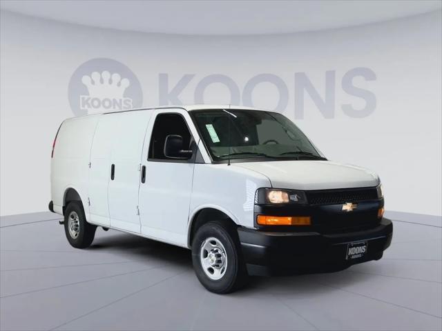 2026 Chevrolet Express Cargo Van 2500 Regular Wheelbase, WT, RWD
