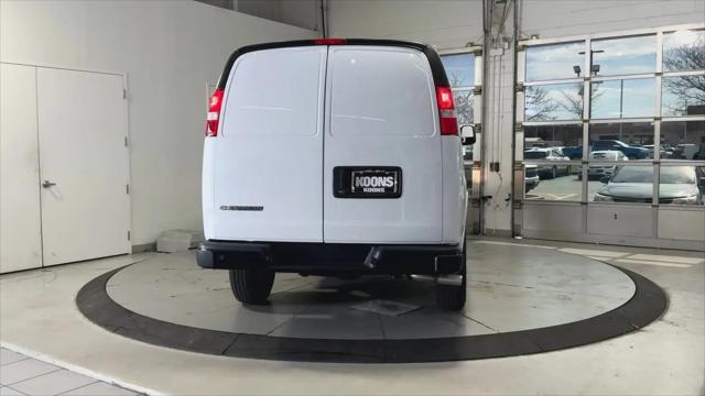 2026 Chevrolet Express Cargo Van 2500 Regular Wheelbase, WT, RWD