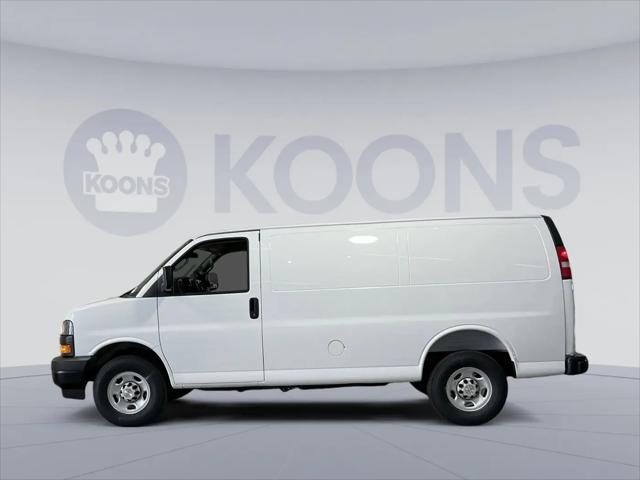 2026 Chevrolet Express Cargo Van 2500 Regular Wheelbase, WT, RWD