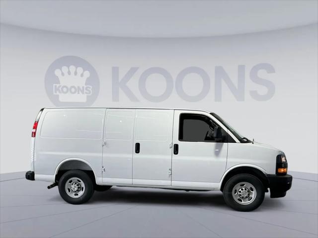 2026 Chevrolet Express Cargo Van 2500 Regular Wheelbase, WT, RWD