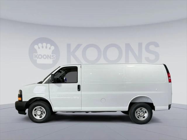 2026 Chevrolet Express Cargo Van 2500 Regular Wheelbase, WT, RWD