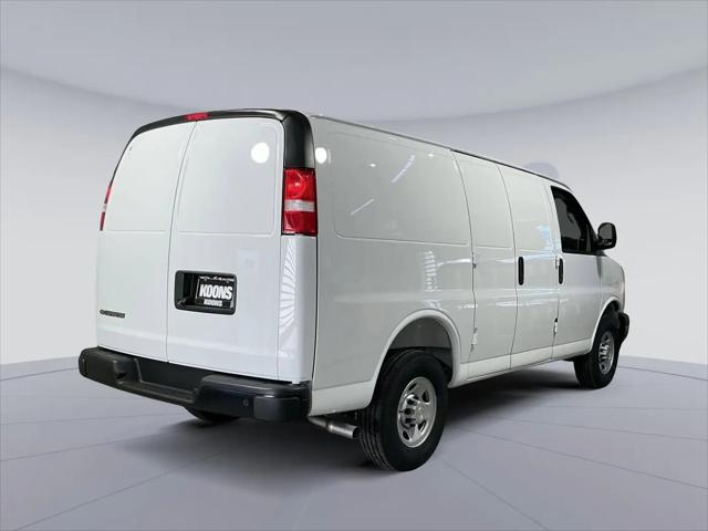 2026 Chevrolet Express Cargo Van 2500 Regular Wheelbase, WT, RWD