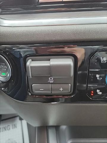 2026 GMC Sierra 2500HD Crew Cab, Standard Bed, SLT, 4WD