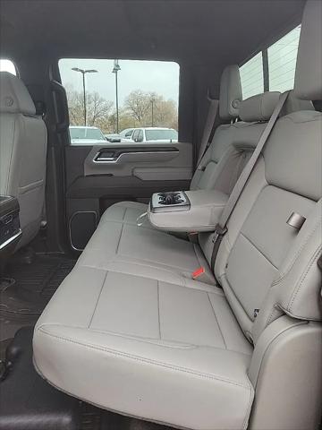 2026 GMC Sierra 2500HD Crew Cab, Standard Bed, SLT, 4WD