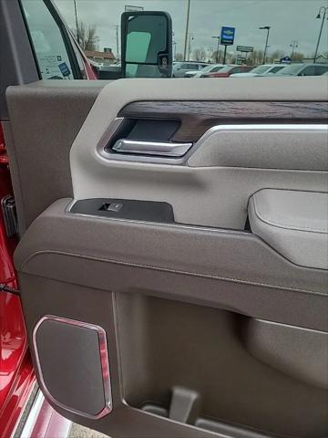 2026 GMC Sierra 2500HD Crew Cab, Standard Bed, SLT, 4WD