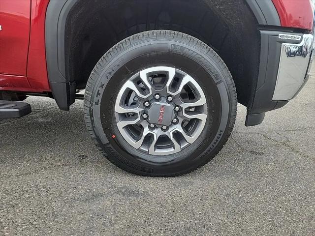2026 GMC Sierra 2500HD Crew Cab, Standard Bed, SLT, 4WD