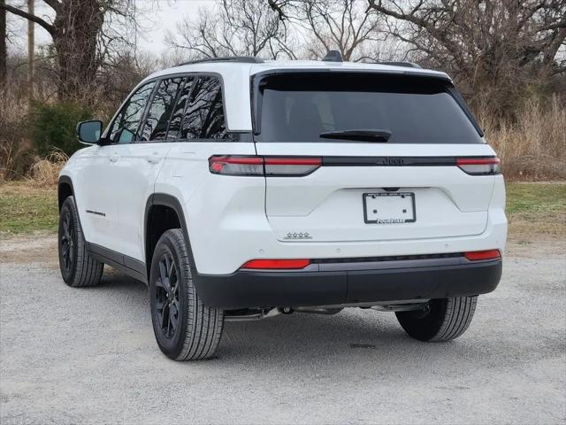 2026 Jeep Grand Cherokee Altitude 4x2