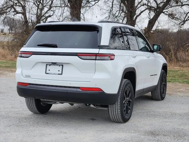 2026 Jeep Grand Cherokee Altitude 4x2