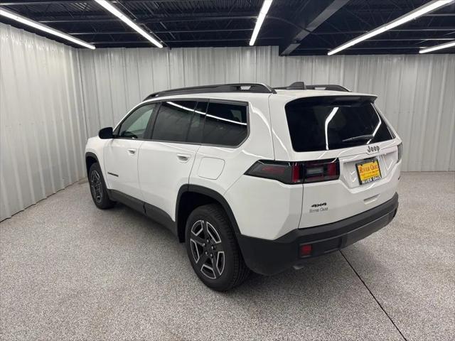 2026 Jeep Cherokee Laredo 4x4