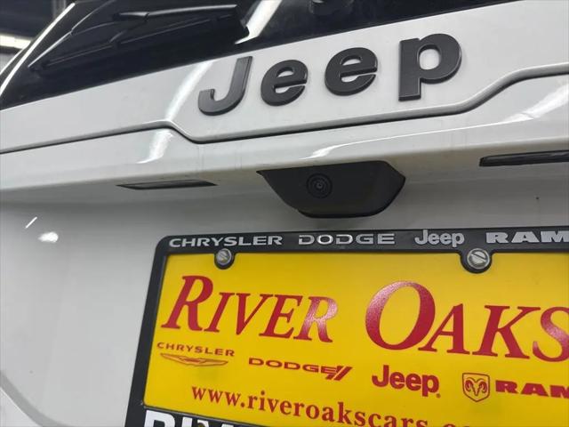 2026 Jeep Cherokee Laredo 4x4