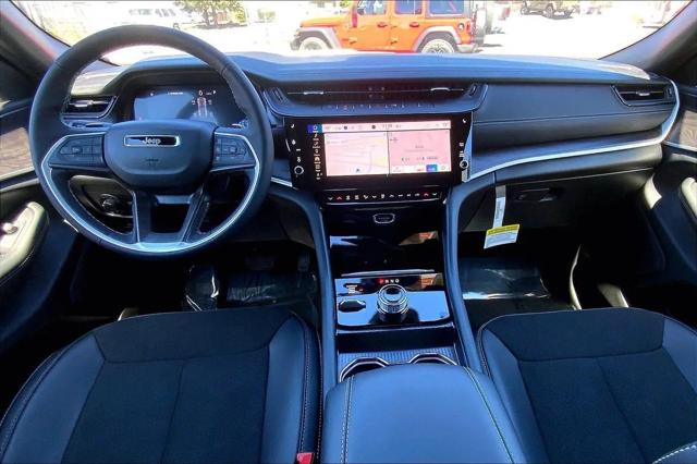 2026 Jeep Grand Cherokee Altitude 4x4