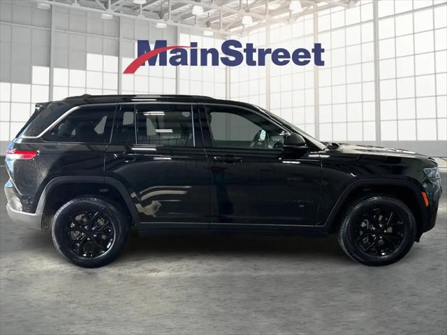 2026 Jeep Grand Cherokee Altitude 4x4