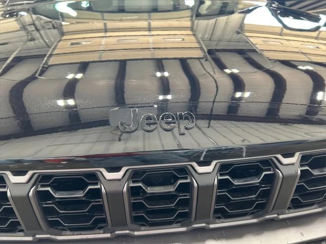 2026 Jeep Grand Cherokee Altitude 4x4