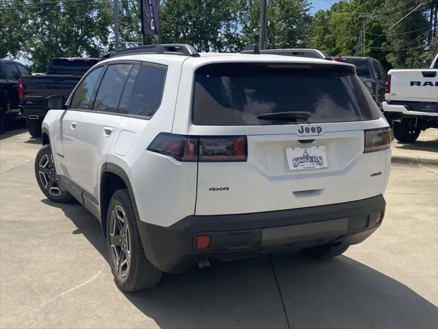 2026 Jeep Cherokee Laredo 4x4