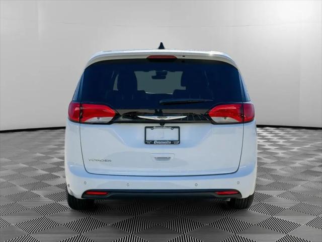 2026 Chrysler Voyager LX