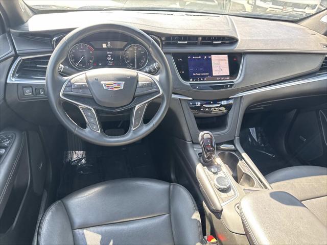 2025 Cadillac XT5 FWD Premium Luxury
