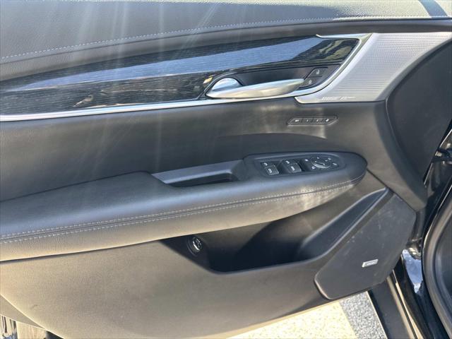2025 Cadillac XT5 FWD Premium Luxury