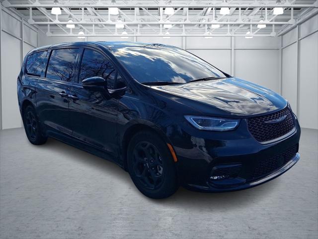 2023 Chrysler Pacifica Hybrid Limited