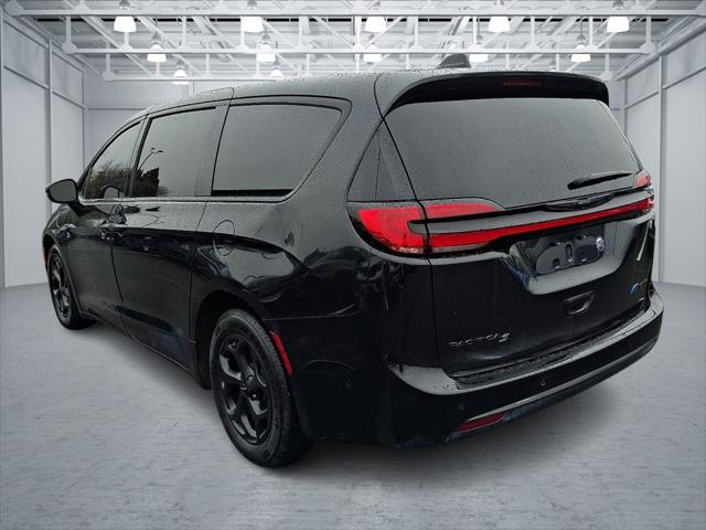 2023 Chrysler Pacifica Hybrid Limited