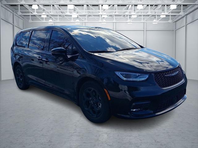 2023 Chrysler Pacifica Hybrid Limited