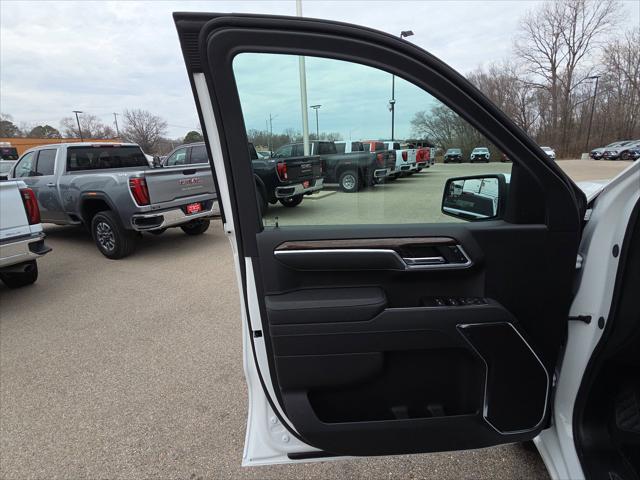 2026 GMC Sierra 1500 Double Cab, Standard Bed, SLE, 4WD