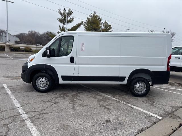 2026 Ram ProMaster Cargo Van Tradesman Low Roof 136" WB w/Pass Seat