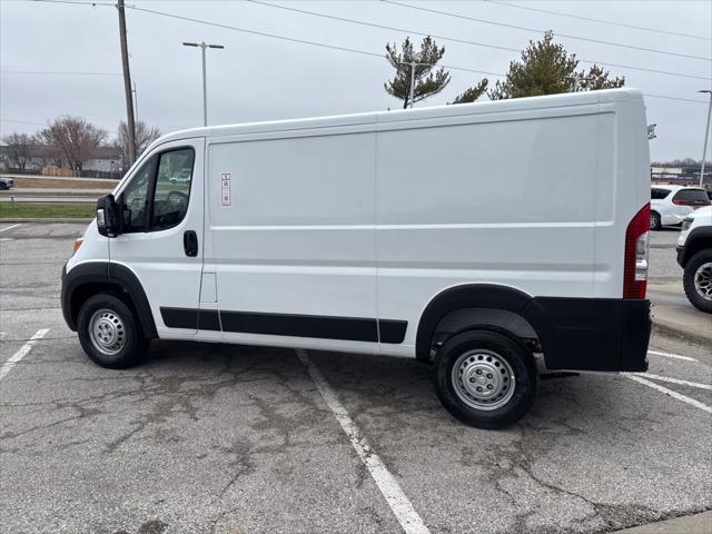 2026 Ram ProMaster Cargo Van Tradesman Low Roof 136" WB w/Pass Seat