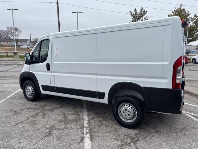 2026 Ram ProMaster Cargo Van Tradesman Low Roof 136" WB w/Pass Seat