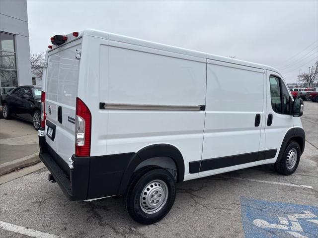 2026 Ram ProMaster Cargo Van Tradesman Low Roof 136" WB w/Pass Seat