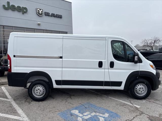 2026 Ram ProMaster Cargo Van Tradesman Low Roof 136" WB w/Pass Seat