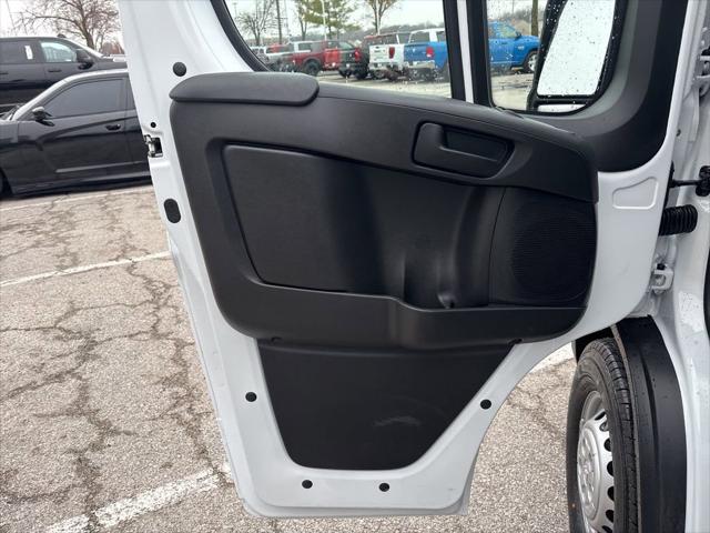 2026 Ram ProMaster Cargo Van Tradesman Low Roof 136" WB w/Pass Seat