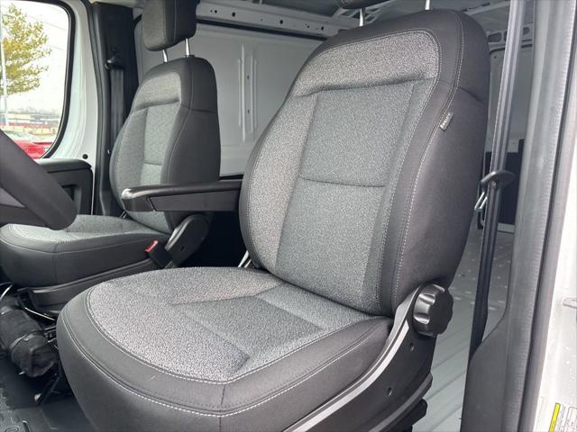 2026 Ram ProMaster Cargo Van Tradesman Low Roof 136" WB w/Pass Seat