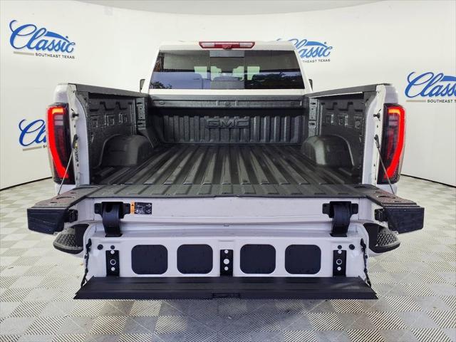 2026 GMC Sierra 2500HD Crew Cab, Standard Bed, AT4, 4WD