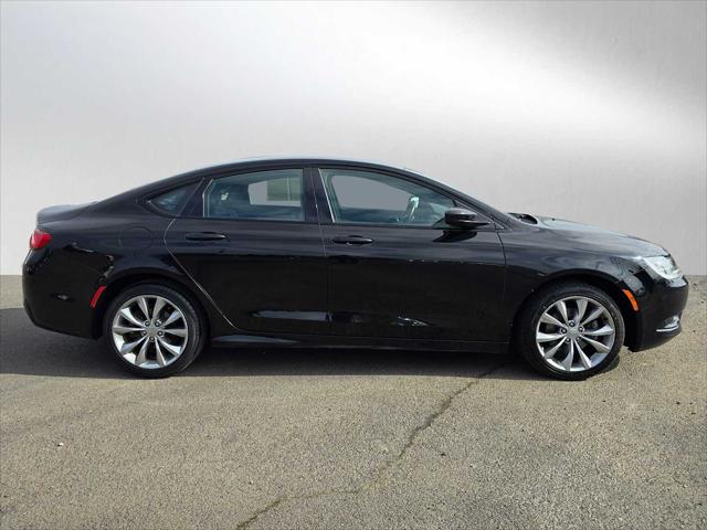 2016 Chrysler 200 S