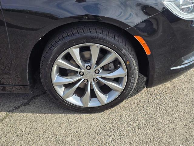 2016 Chrysler 200 S