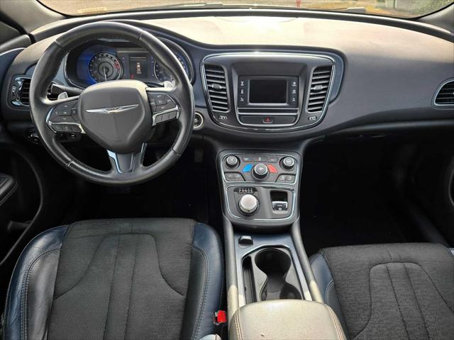 2016 Chrysler 200 S