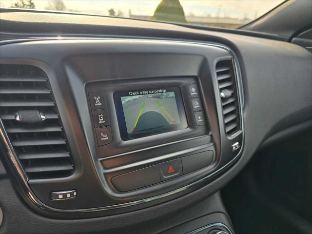 2016 Chrysler 200 S